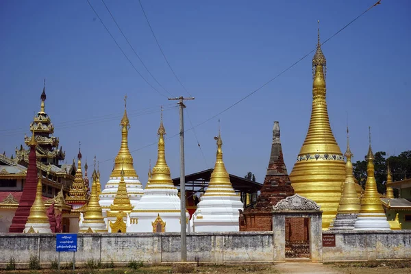 Zaydigyi Pagoda i Pindaya — Stockfoto