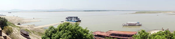 Rivière Ayerawady près de Bagan — Photo
