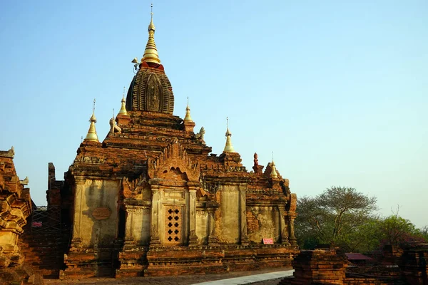 Shwezigon pagode in bagan — Stockfoto