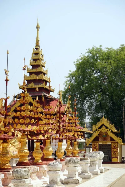 Pequeño templo en Myanmar —  Fotos de Stock