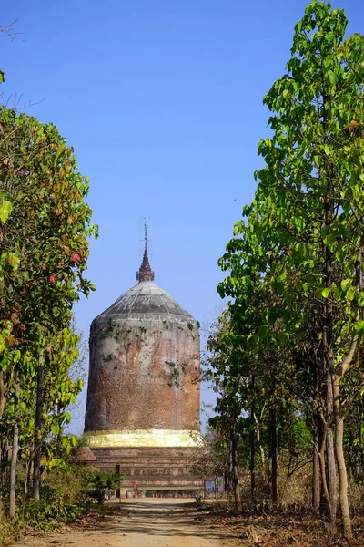 在缅甸的 Bawbawgy 宝塔 — 图库照片