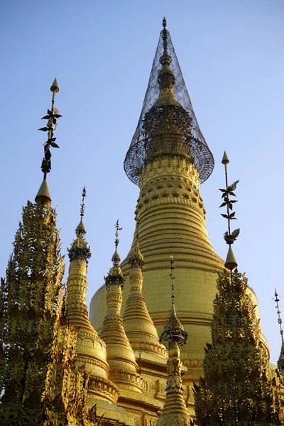 Toppen av stupas — Stockfoto