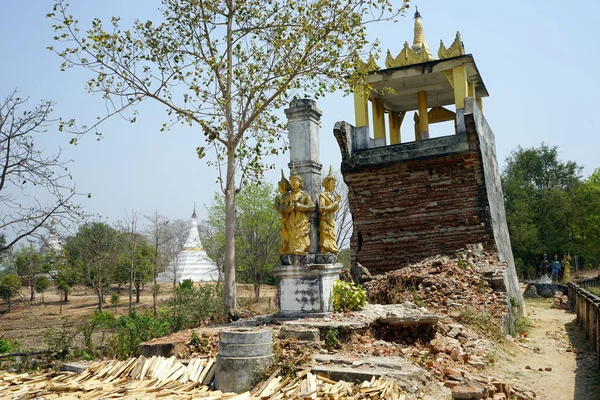 Verwoeste toren in Myanmar — Stockfoto