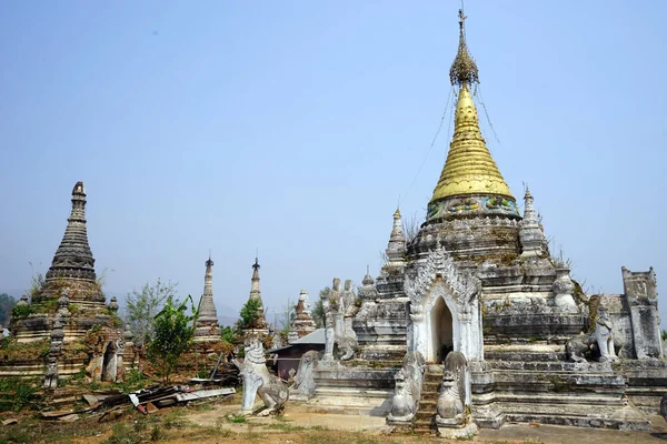 Αρχαία stupas στην Hsipaw — Φωτογραφία Αρχείου