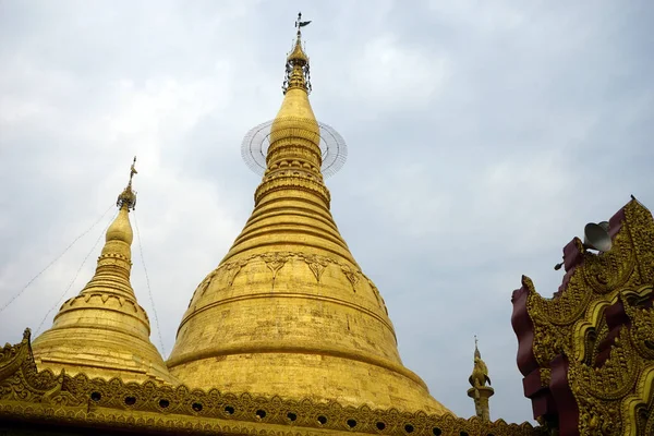 在腊戍 Yantineaung 宝塔 — 图库照片