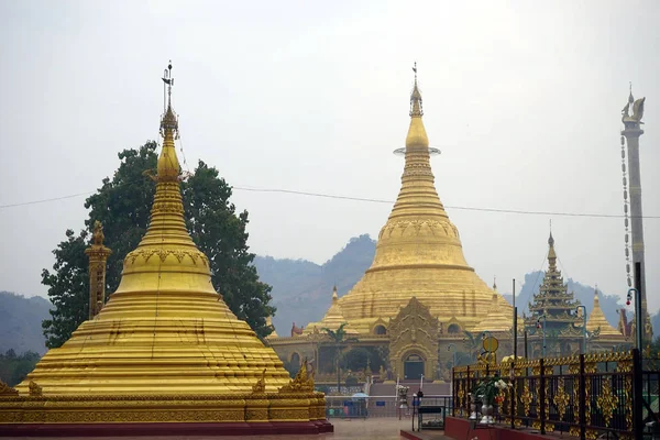 Stupa in pagoda — Foto Stock