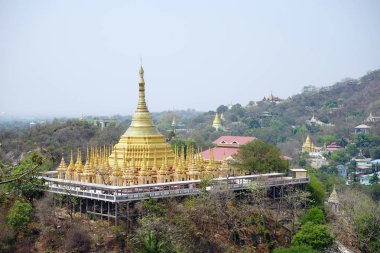 Stupas tepe üzerinde
