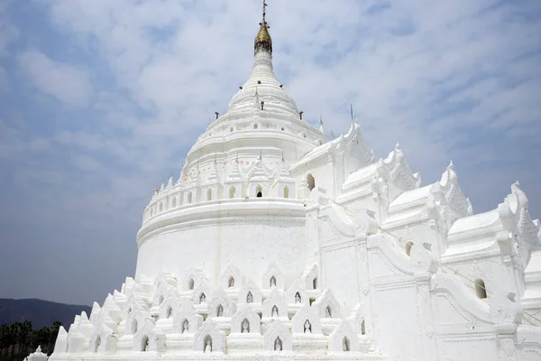 Пагода Синбюме-ин-Мингун — стоковое фото