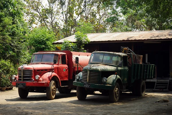 Big trucks in Sagaing — Stock Photo, Image