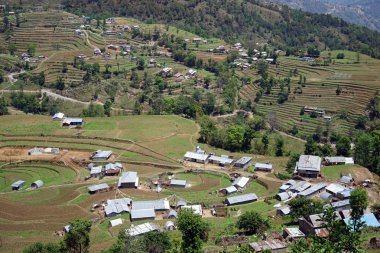 Teras ve dağ köyünde