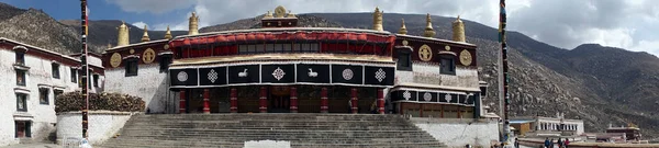 Tempio in monastero — Foto Stock