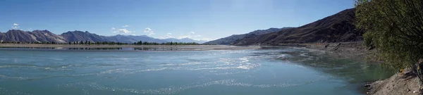 Remachador de Lhasa en el Tíbet — Foto de Stock