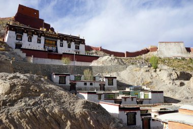 Tapınakta Manastırı