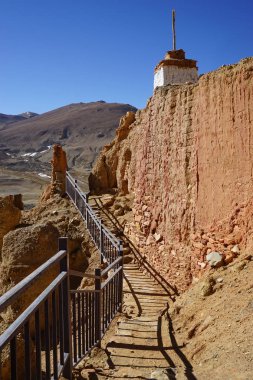Patika temple yakınındaki