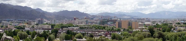 Vista desde el Monasterio de Tashilhunpo —  Fotos de Stock