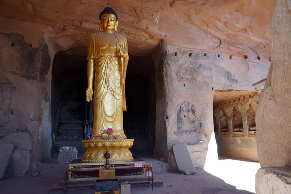 Buddhas in monastery — Stock Photo, Image