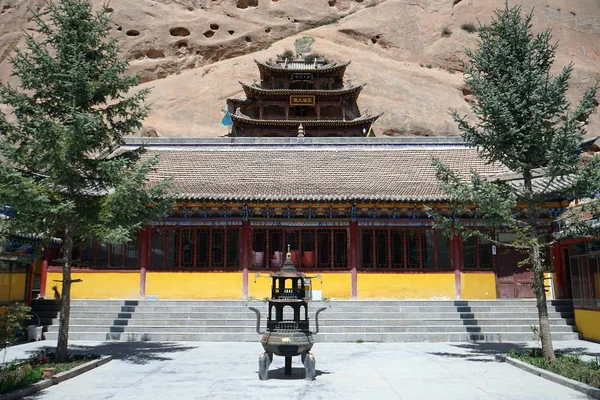 Inner yard in monastery — Stock Photo, Image