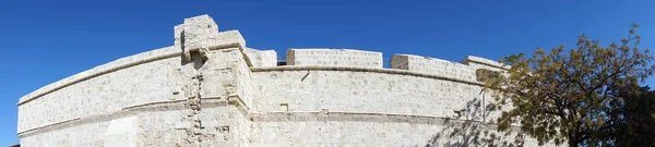 Wall of castle — Stock Photo, Image