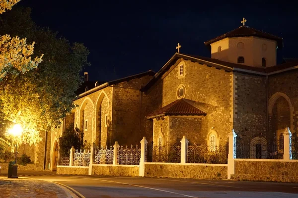 Mosteiro de Kykkos à noite — Fotografia de Stock