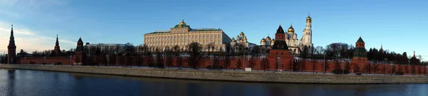 Kreml a Moskva řeky panorama — Stock fotografie