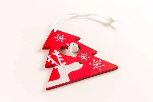 红色的圣诞玩具形状与鹿和贝尔 — 图库照片