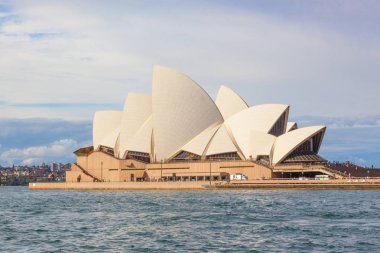 Sydney Opera Binası