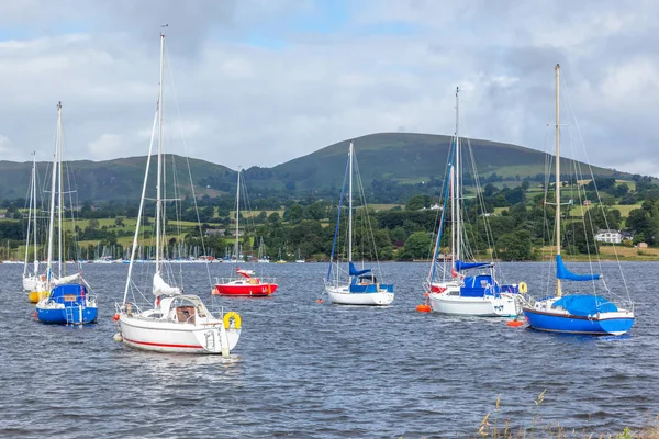 Yachts Moored in Ullswater — Stock Photo, Image