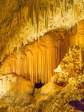 Mücevher mağara iç