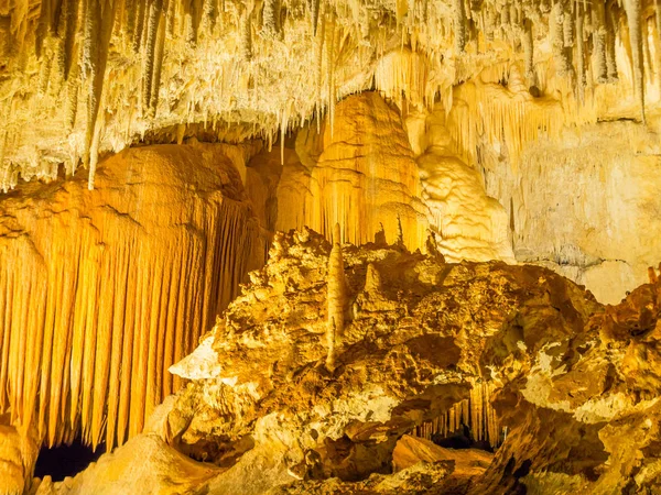 Mücevher mağara iç