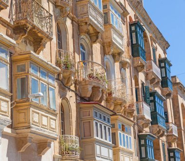 Valletta geleneksel balkon