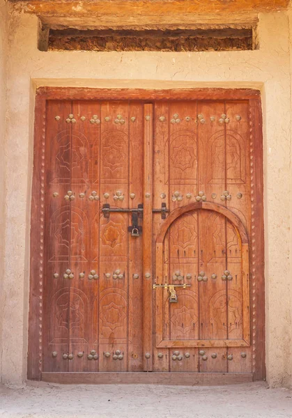 Traditional Arabian 'Door Within a Door' — 图库照片