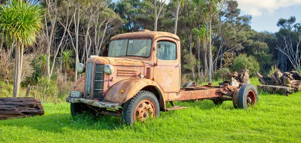 Isla Del Norte Nueva Zelanda Mayo 2010 Camión Abandonado Oxidado — Foto de Stock