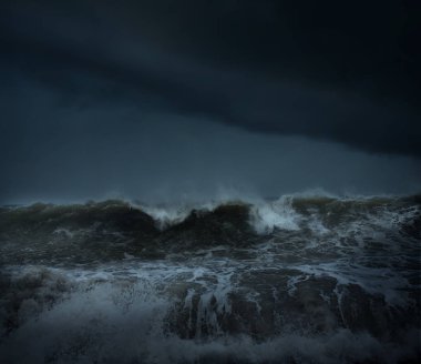 Karanlık tropikal deniz fırtınalı arka plan