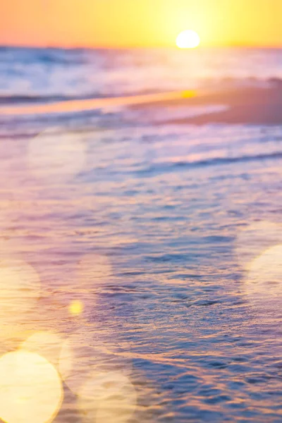 Abstrait mer été Arrière-plan ; coucher de soleil sur la plage — Photo