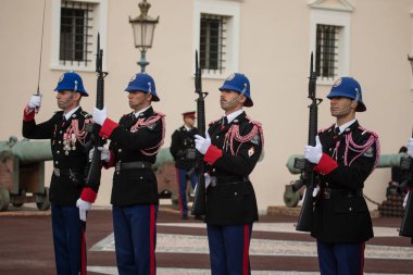 Muhafızlar töreni Monako değiştirme