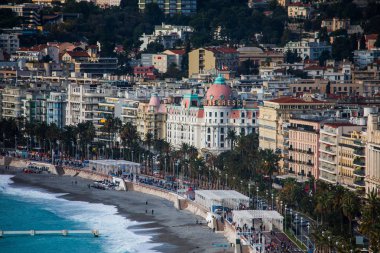 Nice Promenade des Anglais ve otel Negres ile deniz