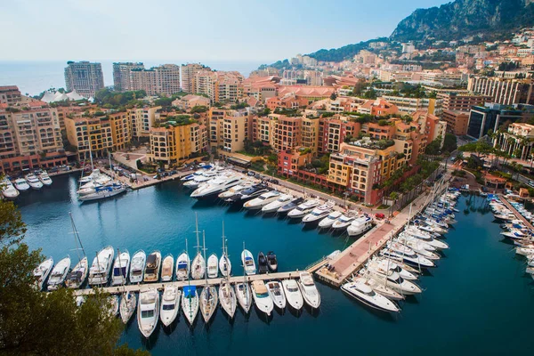 Yacht di lusso nella baia di Monaco — Foto Stock