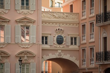 Monaco kat - Pr Royal Arms ile mimari detay