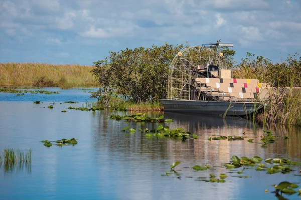Boat tour through the marsh in the Everglades National Park, Flo