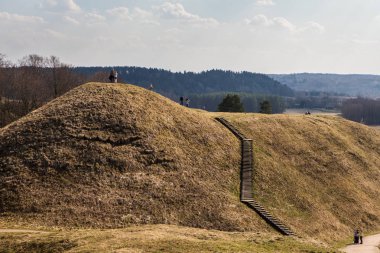 Litvanya tarihi sermaye Kernave tepelerde Höyük