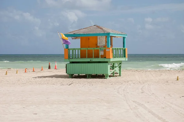 South Beach, renkli cankurtaran Kulesi