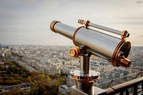 Télescope monoculaire à la Tour Eiffel — Photo