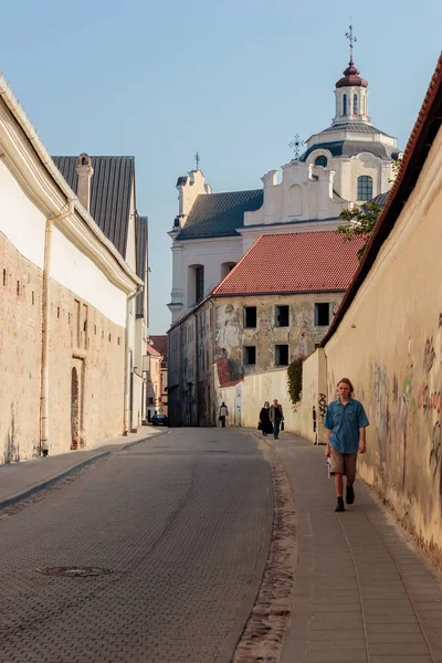 SV. Ignoto δρόμο στην παλιά πόλη της Βίλνιους — Φωτογραφία Αρχείου