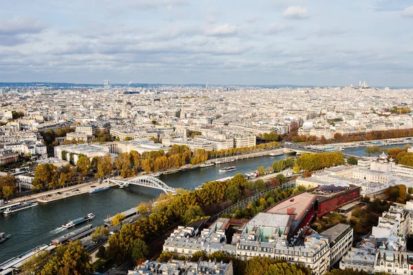 Flygfoto över Paris och Seine floden — Stockfoto