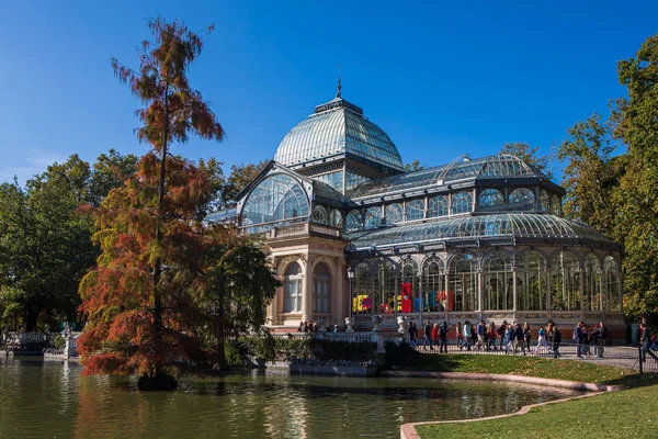 Buen Retiro Park i Madrid, Spanien — Stockfoto