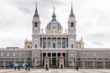 Madrid, İspanya 'daki Almudena Katedrali