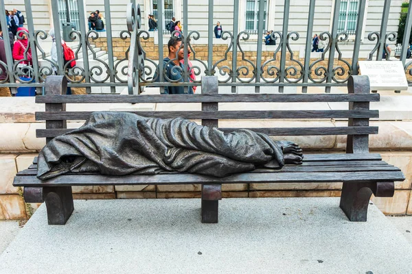 Homeless Jesus statue — Stock Photo, Image