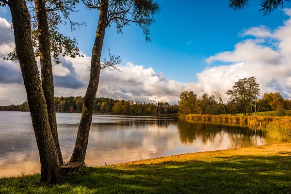 Ванакнас озеро в Литві — стокове фото