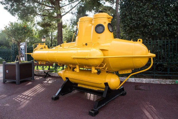Yellow submarine in Monaco