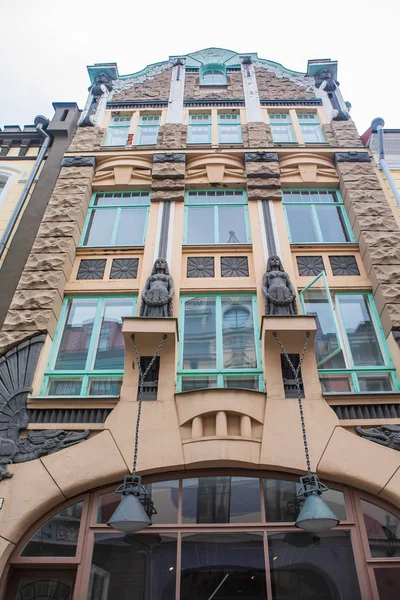 Fachada de casa em Tallinn — Fotografia de Stock